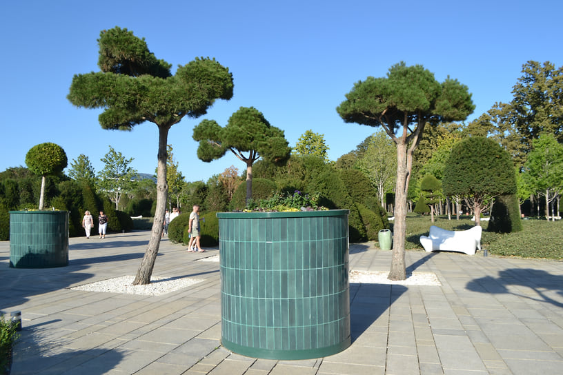 В общей сложности Парк облаков после своего полноценного запуска должен представлять собой семь различных зон: «Детство», «Юность», «Любовь», «Зрелость», «Кризис», «Старость» и «Облака»