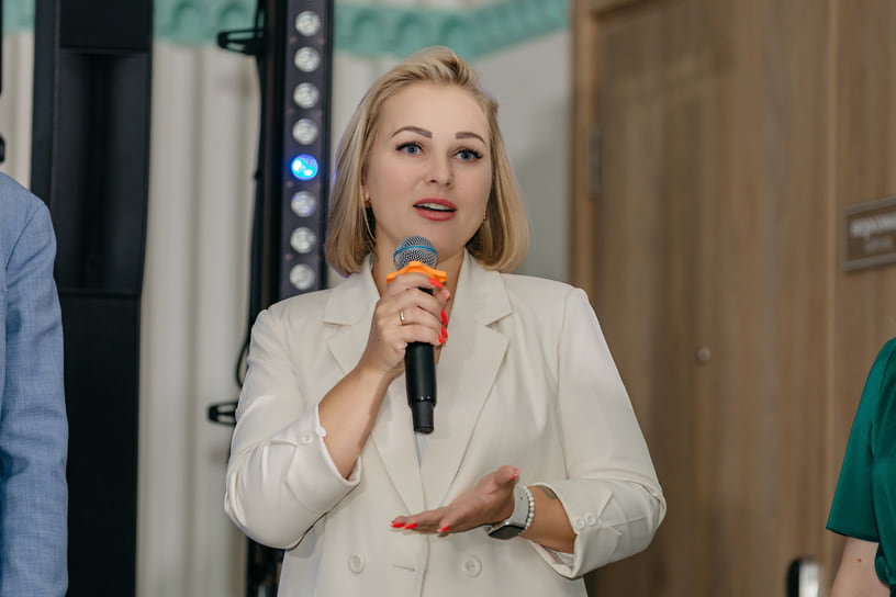 Каждый номинант представился гостям