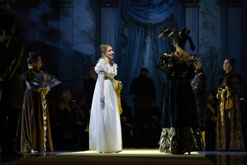 Режиссер-постановщик и балетмейстер — Ирина Ткаченко