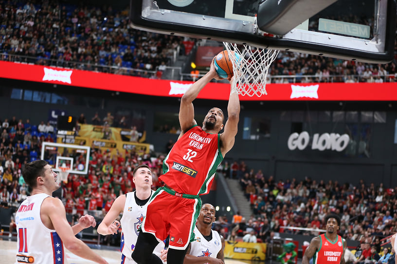 Винс Хантер — центровой ПБК «Локомотив-Кубань»