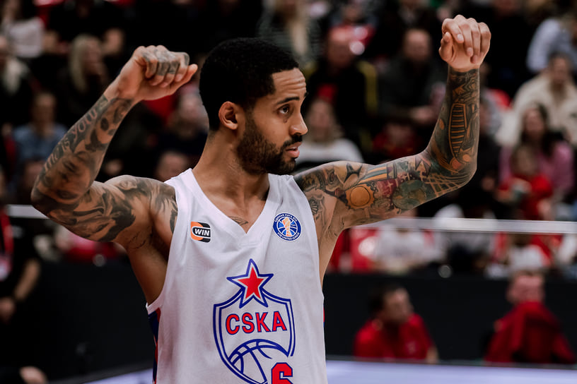 Москвичи сравняли счет за мгновение до финального свистка