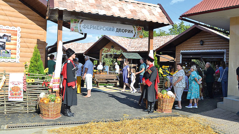 «Фермерский дворик» Лабинска стал лучшим торговым объектом в России в 2019 году