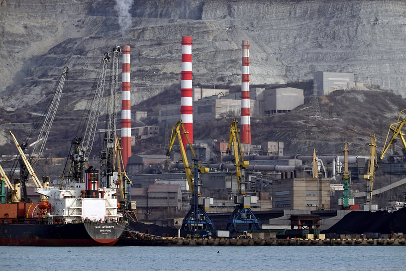 На промышленную отрасль приходится порядка 10% от общего объема производства и оказания услуг в Новороссийске