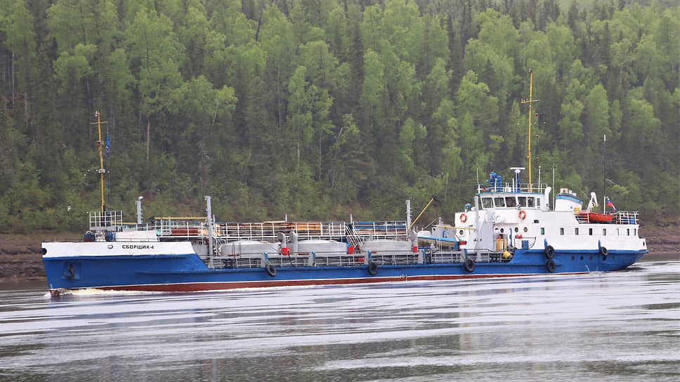 Судно «Сборщик-4» грузоподъемностью 600 тонн