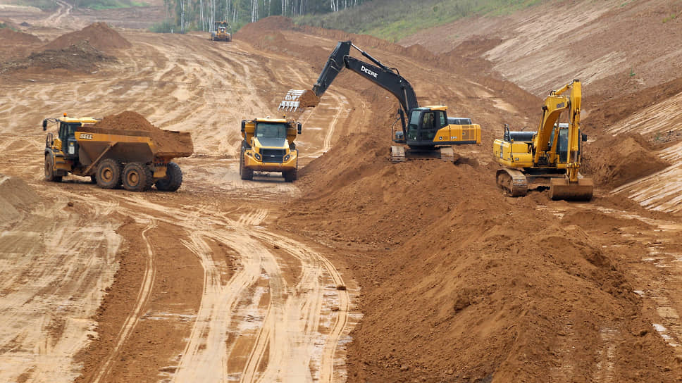 Строительство крупных дорожных объектов дорожает на сотни миллионов рублей