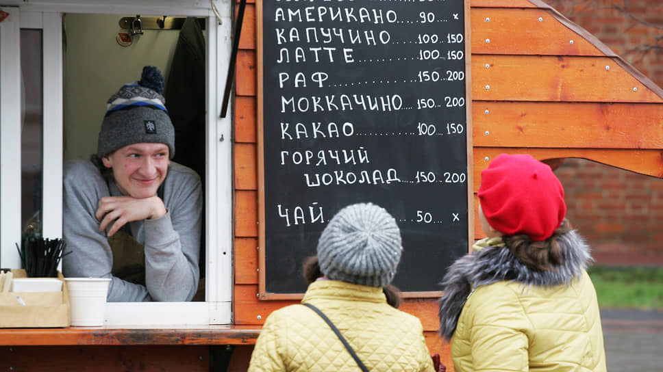 Нестационарной торговле решили помочь автоматическим продлением разрешений