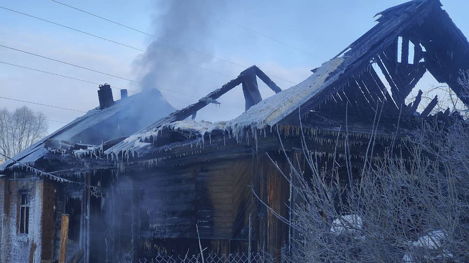 Сгоревший дом в деревне Новоликеево