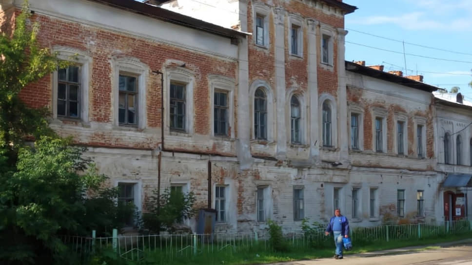 Объект культурного наследия «Гимназия» в городе Лысково Нижегородской области