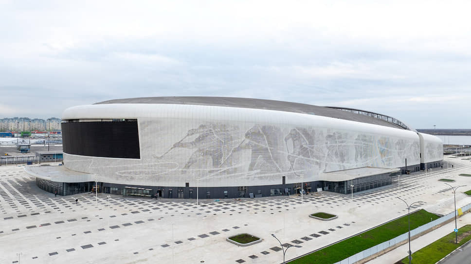 Ледовый дворец на Стрелке