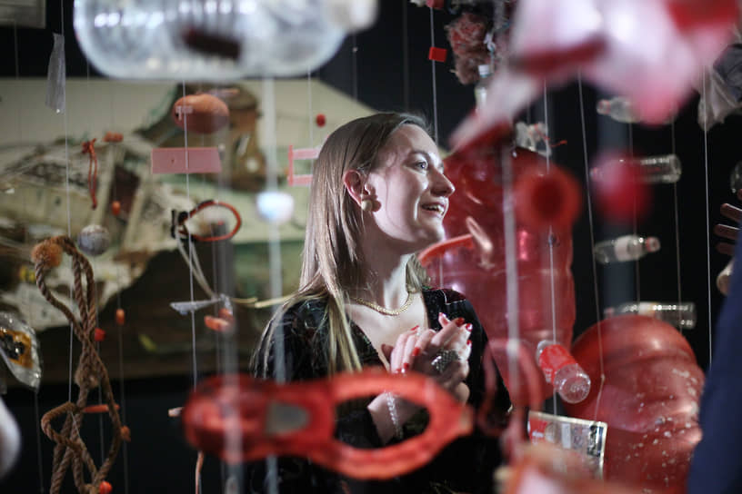 Выставка «Земное/Планетарное» в Арсенале