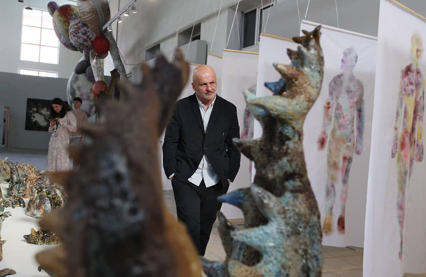 Выставка «Кожа Земли» на Мытном рынке