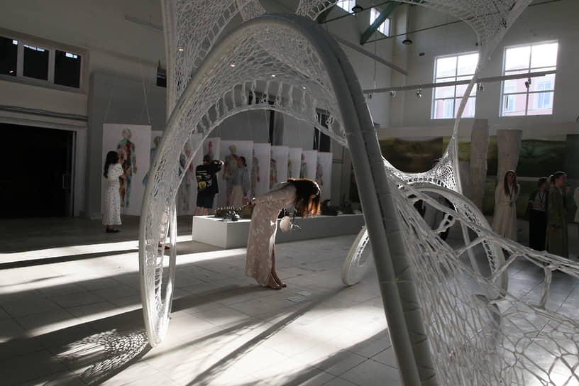 Выставка «Кожа Земли» на Мытном рынке