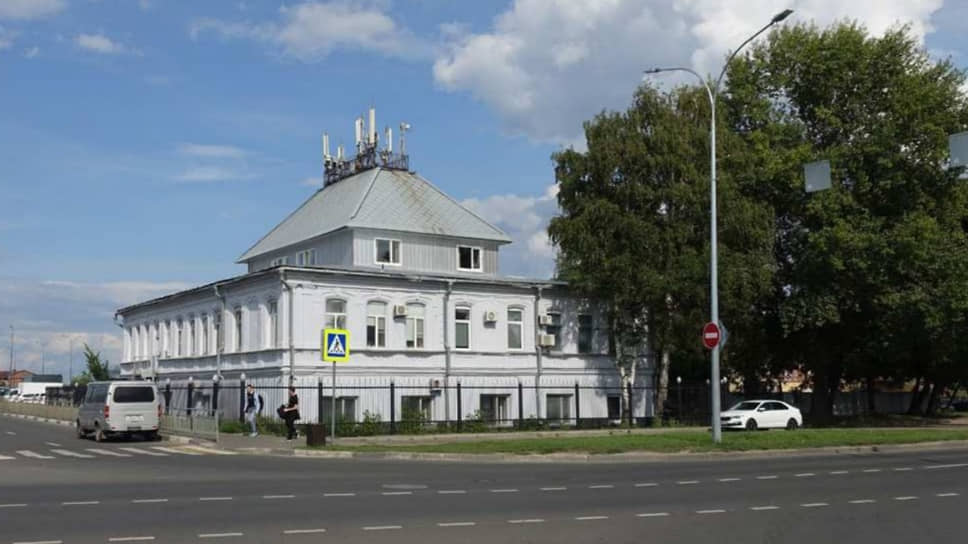 ОКН «Здание торговых лавок купца С.А. Заплатина»