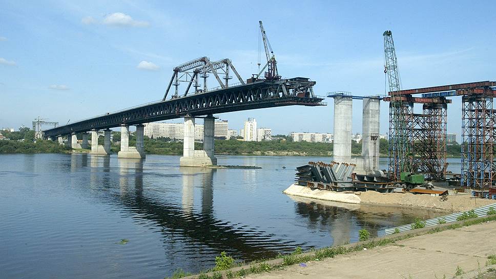 Август 2008 года. Завершение строительства Метромоста