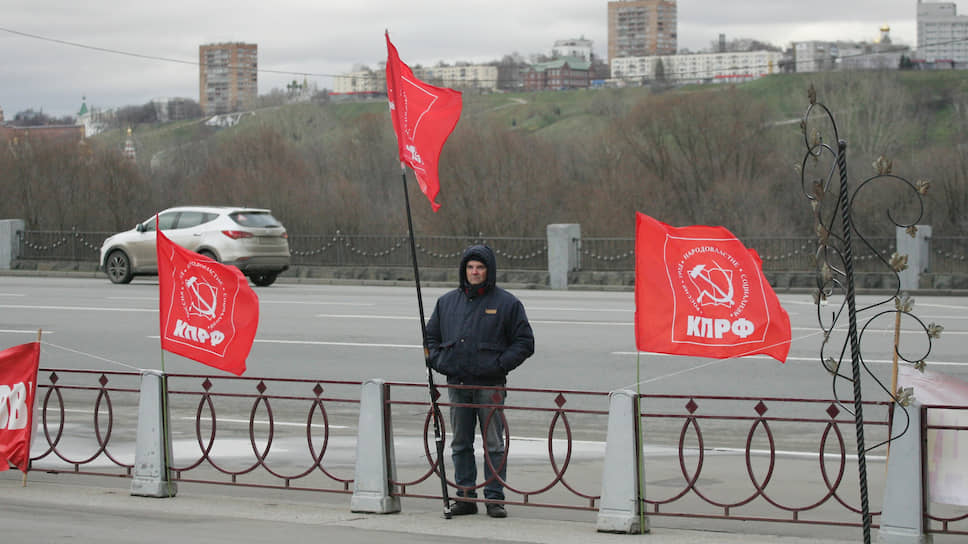 К сожалению, немногие прохожие заинтересовались митингом. Во всем виновата погода