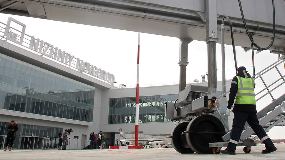 Теперь в новом терминале, построенном к Чемпионату мира по футболу-2018, для посадки используются современные телескопические рукава
