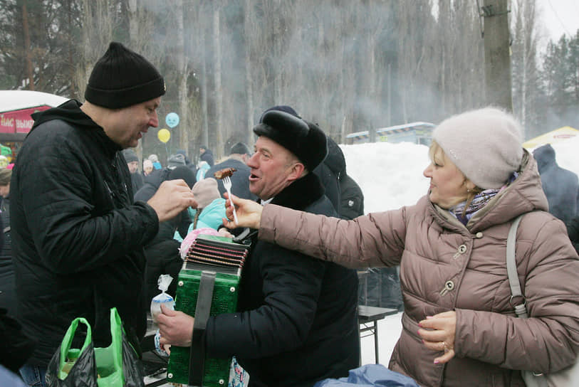 Празднование Масленицы в Автозаводском парке культуры и отдыха