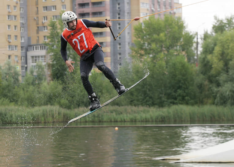 Прыжок через трамплин