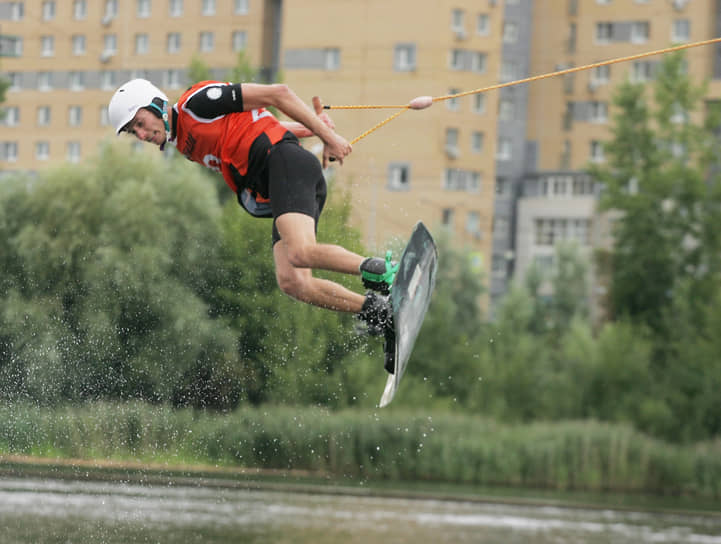 Полет над водой