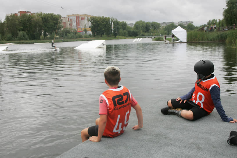 Юниоры набираются опыта у старших