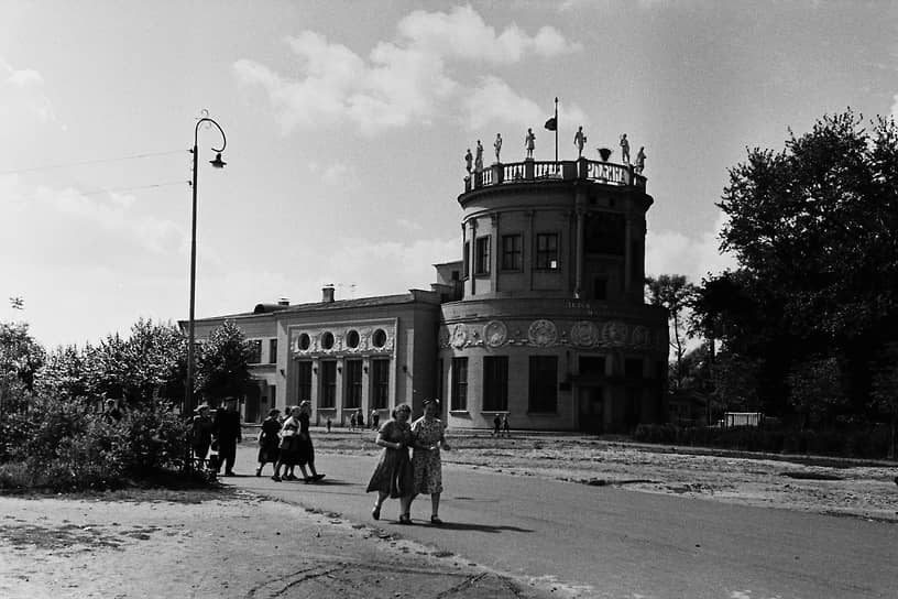 Так станция &quot;Родина&quot; выглядела в 1939 году, сразу после открытия