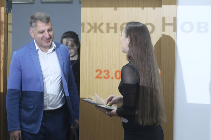 Депутаты и чиновники собираются на последнее заседание