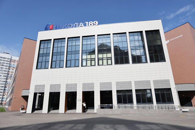 Фасад нового здания школы