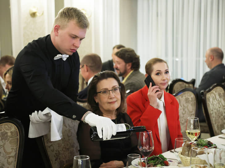 Аперитив перед трапезой