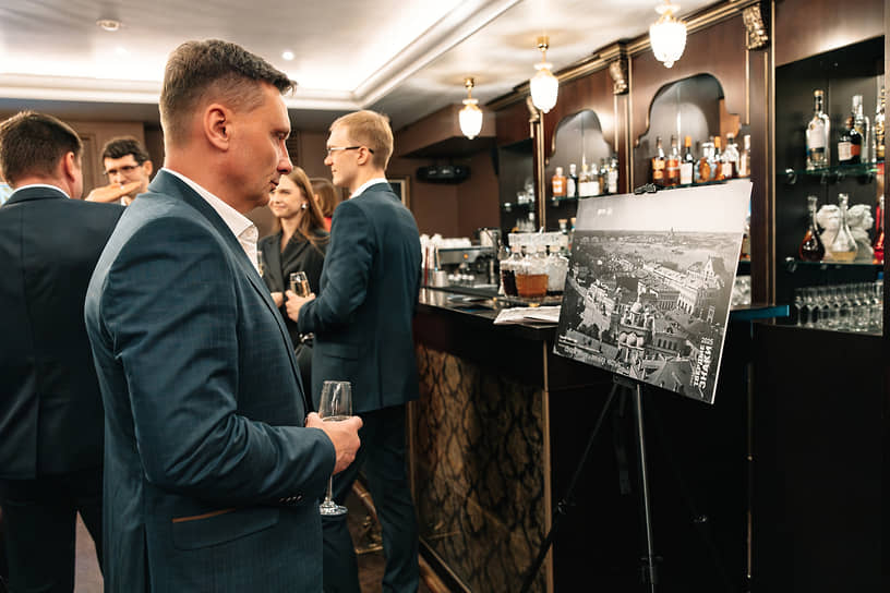 Выставка исторических фотографий Горького