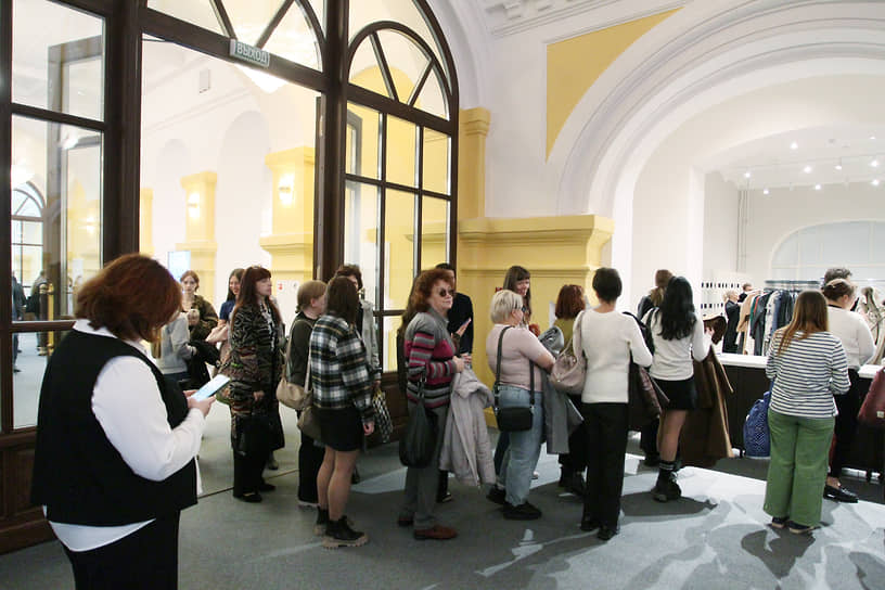 Очередь в гардероб