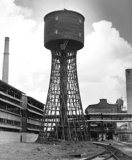 Построенная в 1933/34 годах башня входила в систему водоснабжения мартеновского производства