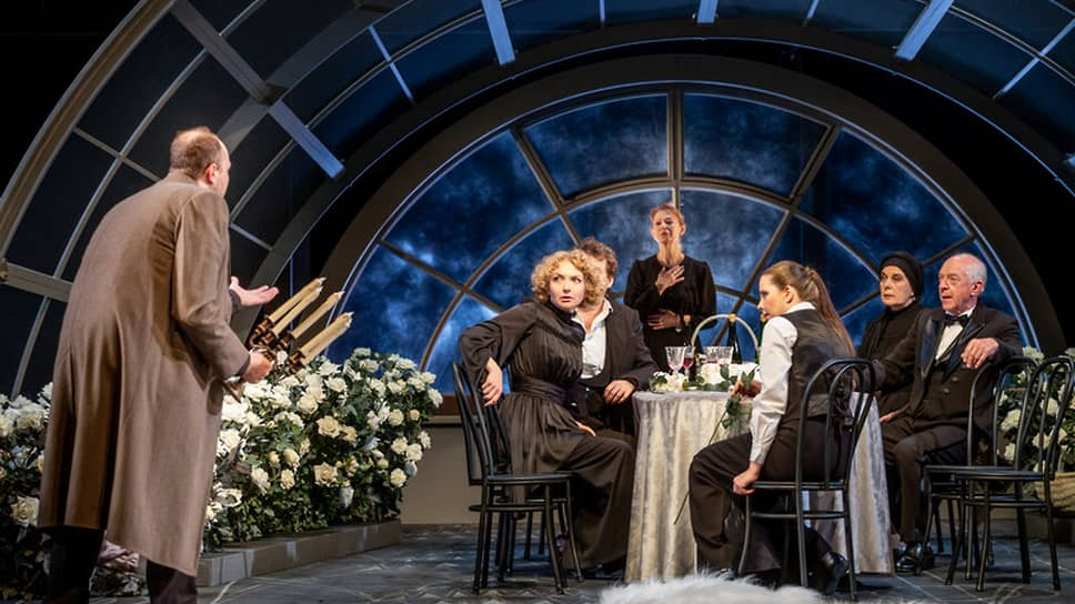 Драма «Васса»