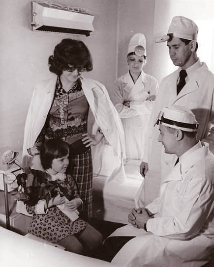 Консультацию проводит заведующий кафедрой ЛОР-болезней, профессор Владимир Шахов