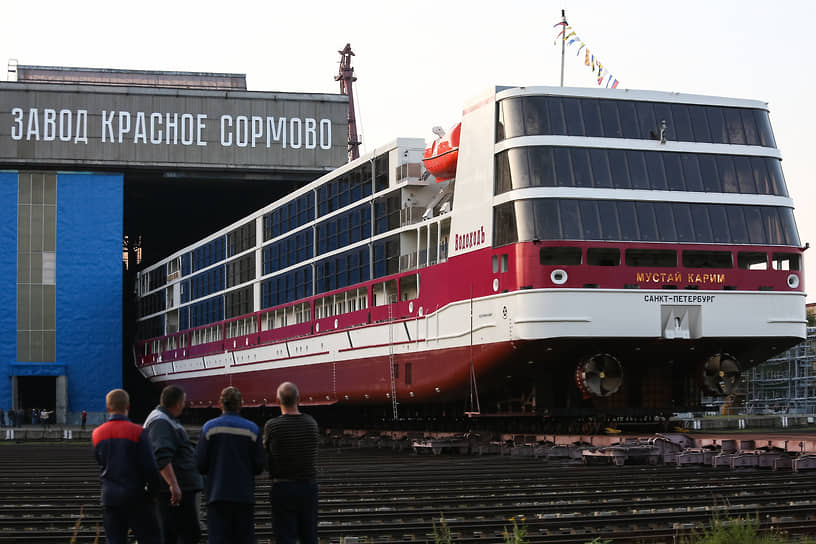 Построенный в Нижнем Новгороде «Мустай Карим» — первый российский круизный ­лайнер за 60 лет