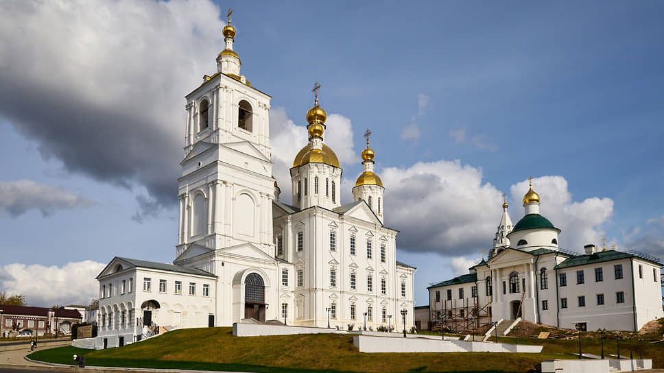 Благовещенская церковь и церковь Георгия Победоносца в Арзамасе