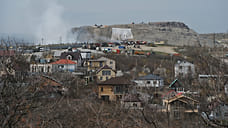 В Новороссийске откачивают сточные воды с горящего полигона с помощью насосов