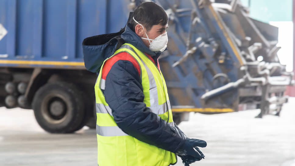 «Эко-лайн» и «Ла-транс» выставили на продажу два десятка мусоровозов, чтобы рассчитаться 
с сотрудниками