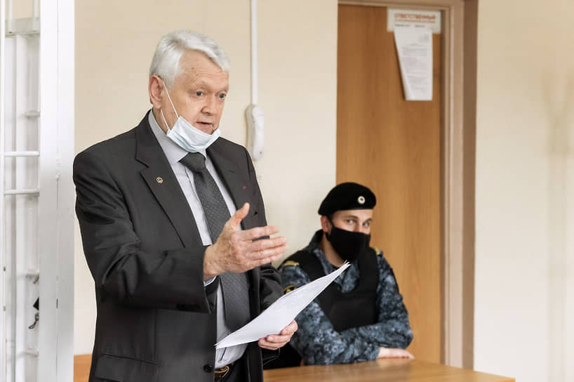 Академик Александр Асеев обвиняется в незаконной приватизации ведомственного коттеджа, ущерб оценивается в 46 млн рублей