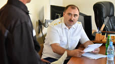 Суд рассматривает иск о выселении из служебного жилья обвиняемого в коррупции бывшего прокурора Новосибирской области