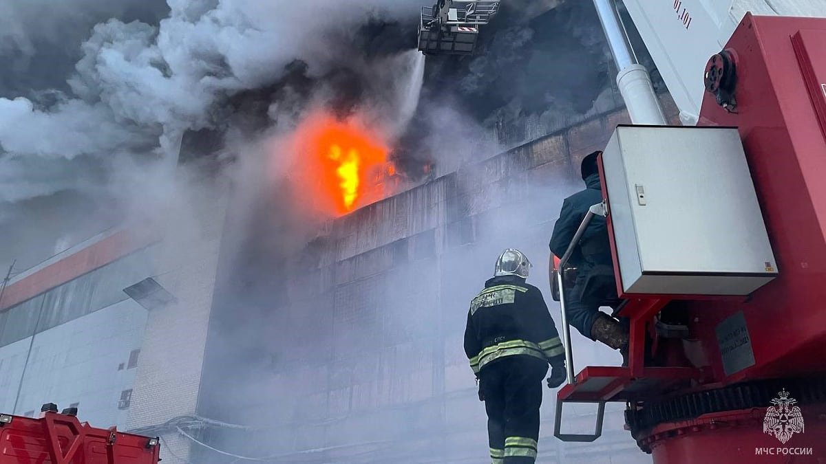 На шинном заводе в Барнауле произошел пожар – Коммерсантъ Красноярск