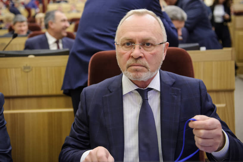 Первый вице-премьер Новосибирской области Владимир Знатков