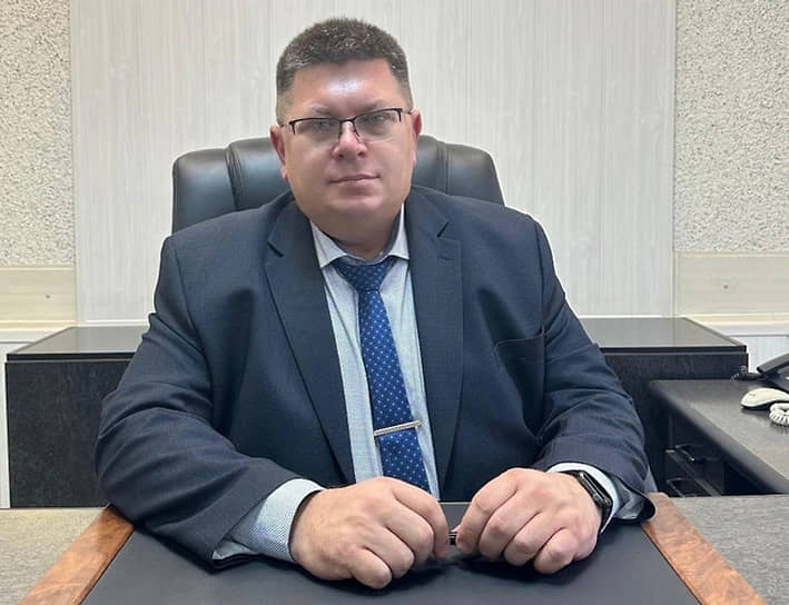 Юрий Овчаренко