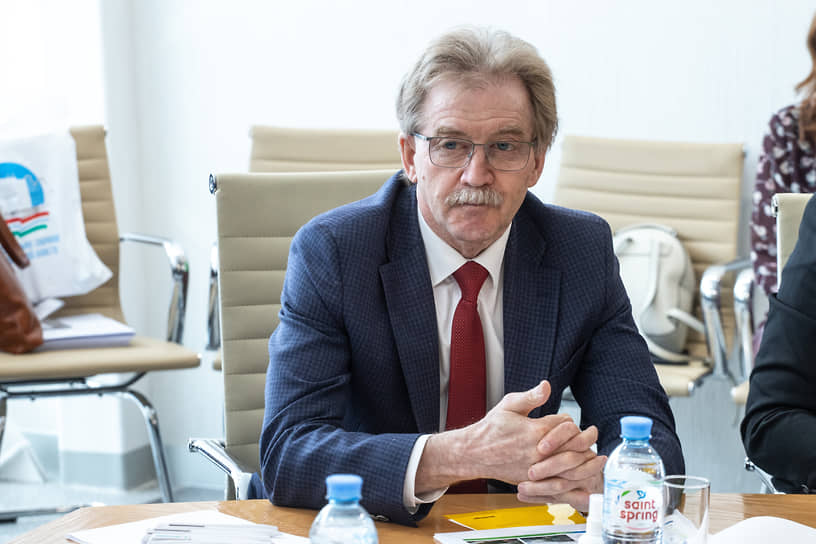 Николай Красников