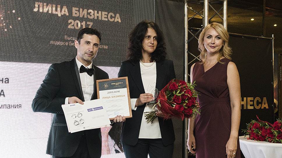 Слева: Дмитрий Новиков, директор студии ювелирного дизайна Best Brilliants, В центре: Ольга Красношапка, генеральный директор ООО производственная компания Сибалюкс