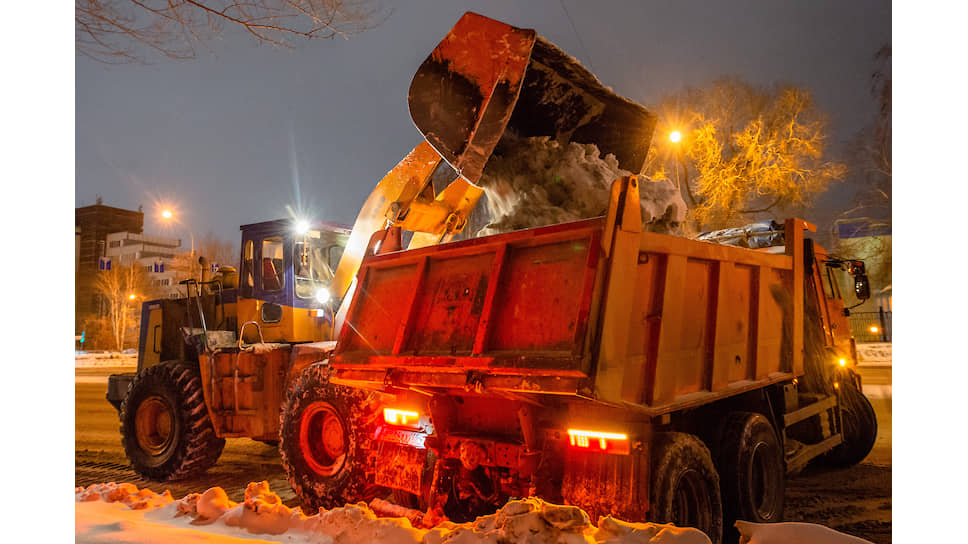 Уборка снега в Новосибирске