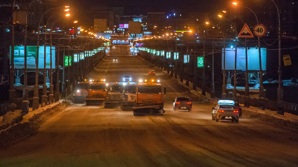 Уборка снега в Новосибирске