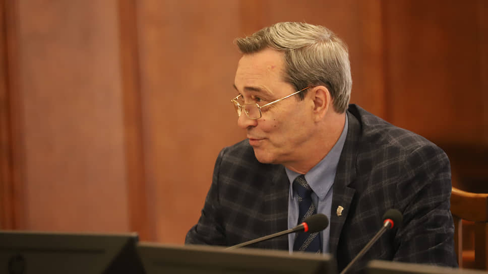 Заместитель председателя комитета по строительству, жилищно-коммунальному комплексу и тарифам Вадим Агеенко