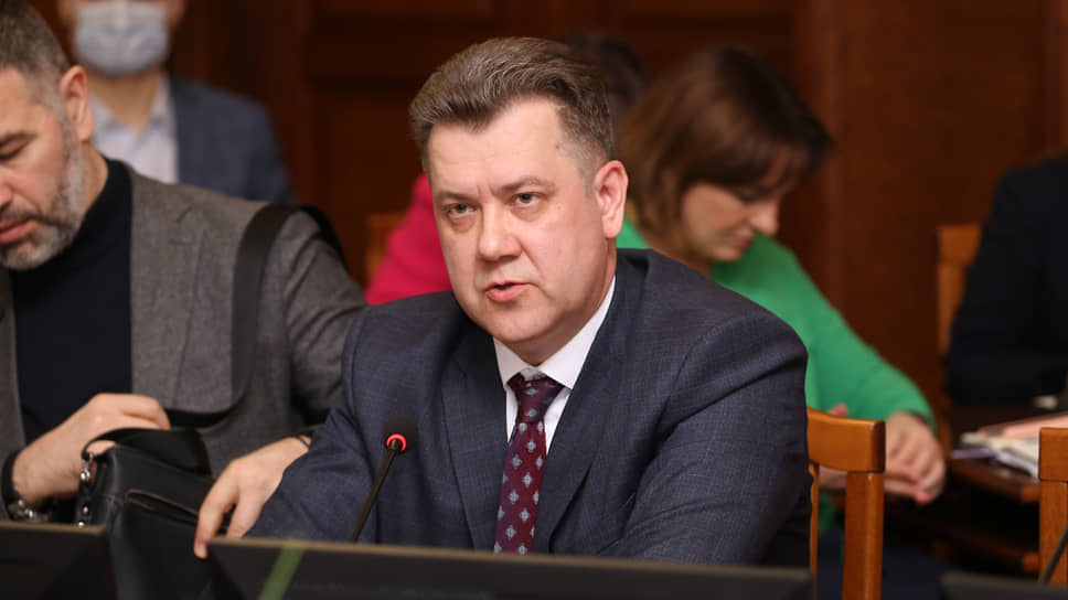 Заместитель председателя областного правительства — министр финансов и налоговой политики НСО Виталий Голубенко