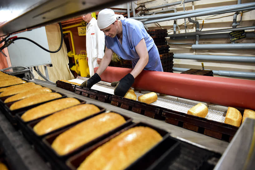По результатам исследования Новосибирскстата, каждый житель Новосибирской области в среднем за год съедает 125 кг хлебных продуктов. Это на 30% больше рациональных норм потребления пищевых продуктов, утверждённых минздравом России