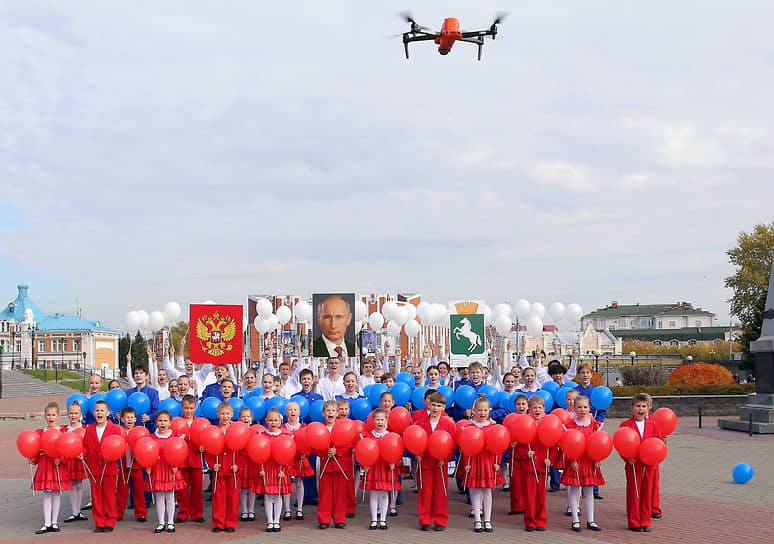 Поздравление президента России Владимир Путина с днем рождения в Томске